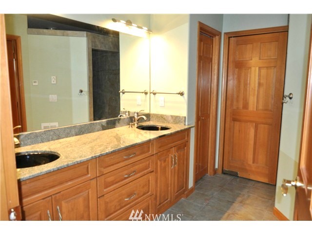 24128 North West View Road Mount Vernon, WA 98274 - Photo 10 of 25 Gallery Image 10