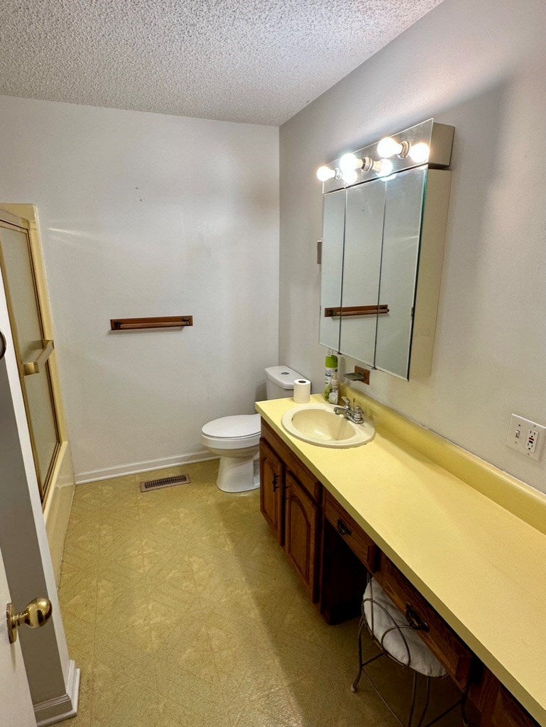 211 Cranberry Road Galax, VA 24333 - Photo 15 of 34 Gallery Image 15