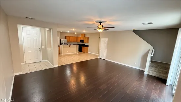 $2,150 | 25 Red Oak Canyon Street, Unit 2, Henderson, NV 89012