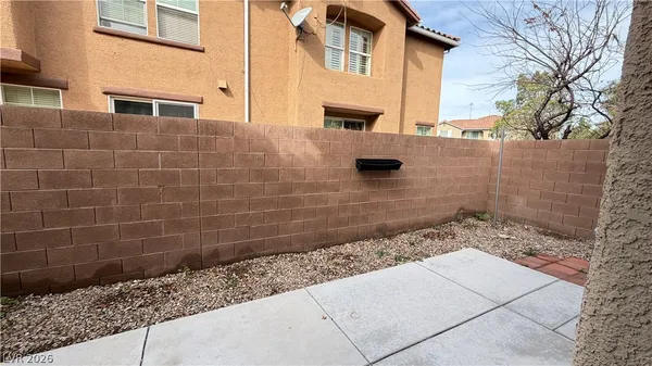 $2,150 | 25 Red Oak Canyon Street, Unit 2, Henderson, NV 89012