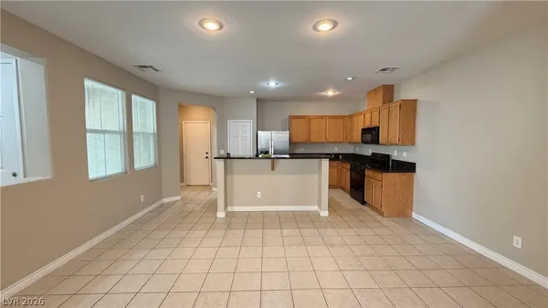 $2,150 | 25 Red Oak Canyon Street, Unit 2, Henderson, NV 89012