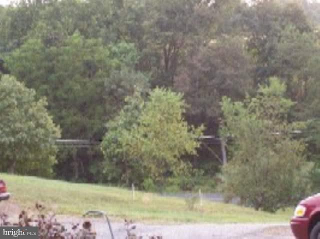 895 Mountainview Road Shermans Dale, PA 17090 - Photo 3 of 9 Gallery Image 3
