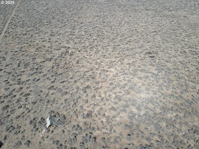 $75,500 | 1200 East Campbell Lane, Christmas Valley, OR 97641