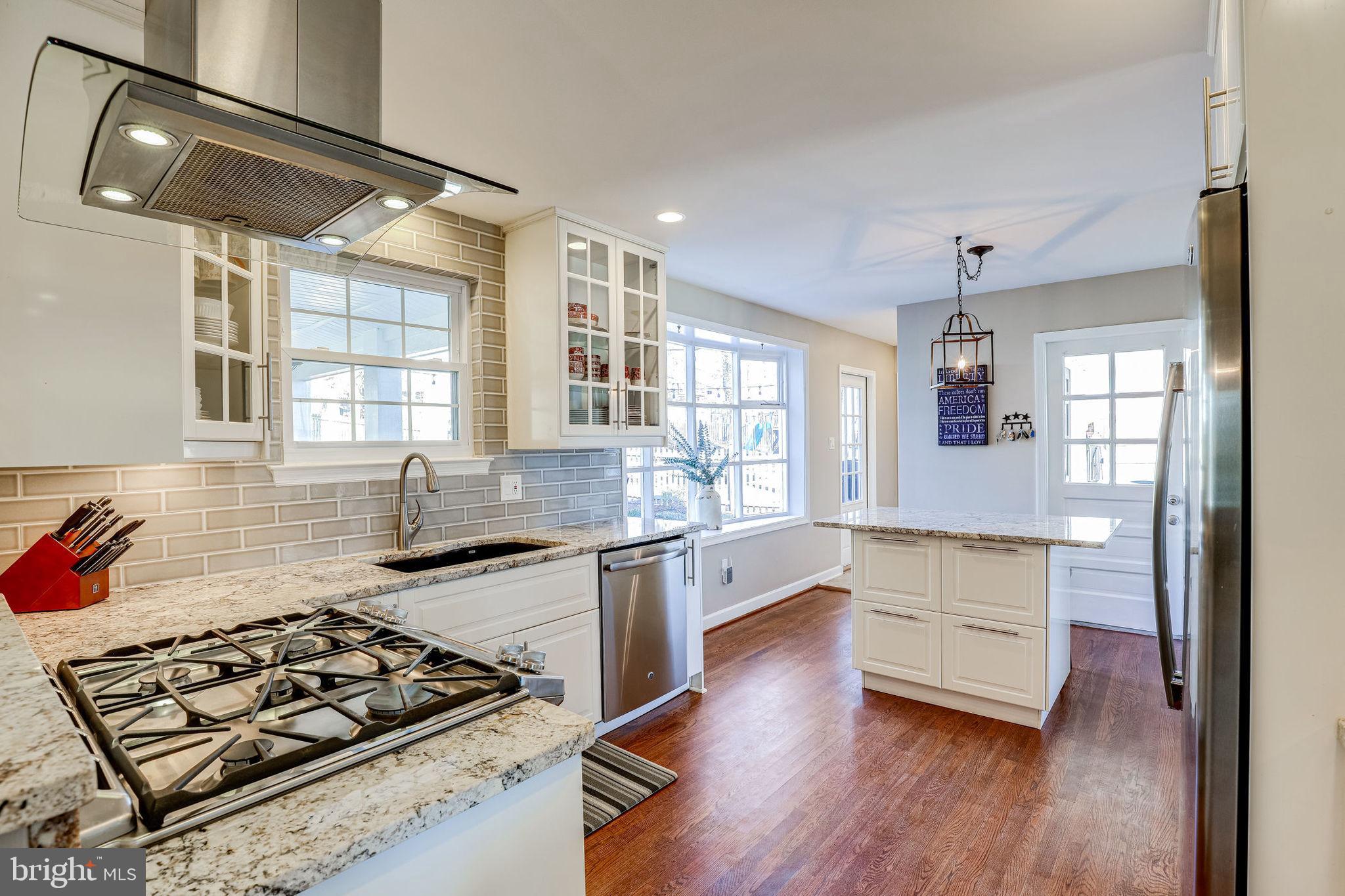 6917 Vancouver Road Springfield, VA 22152 - Photo 12 of 42 KITCHEN