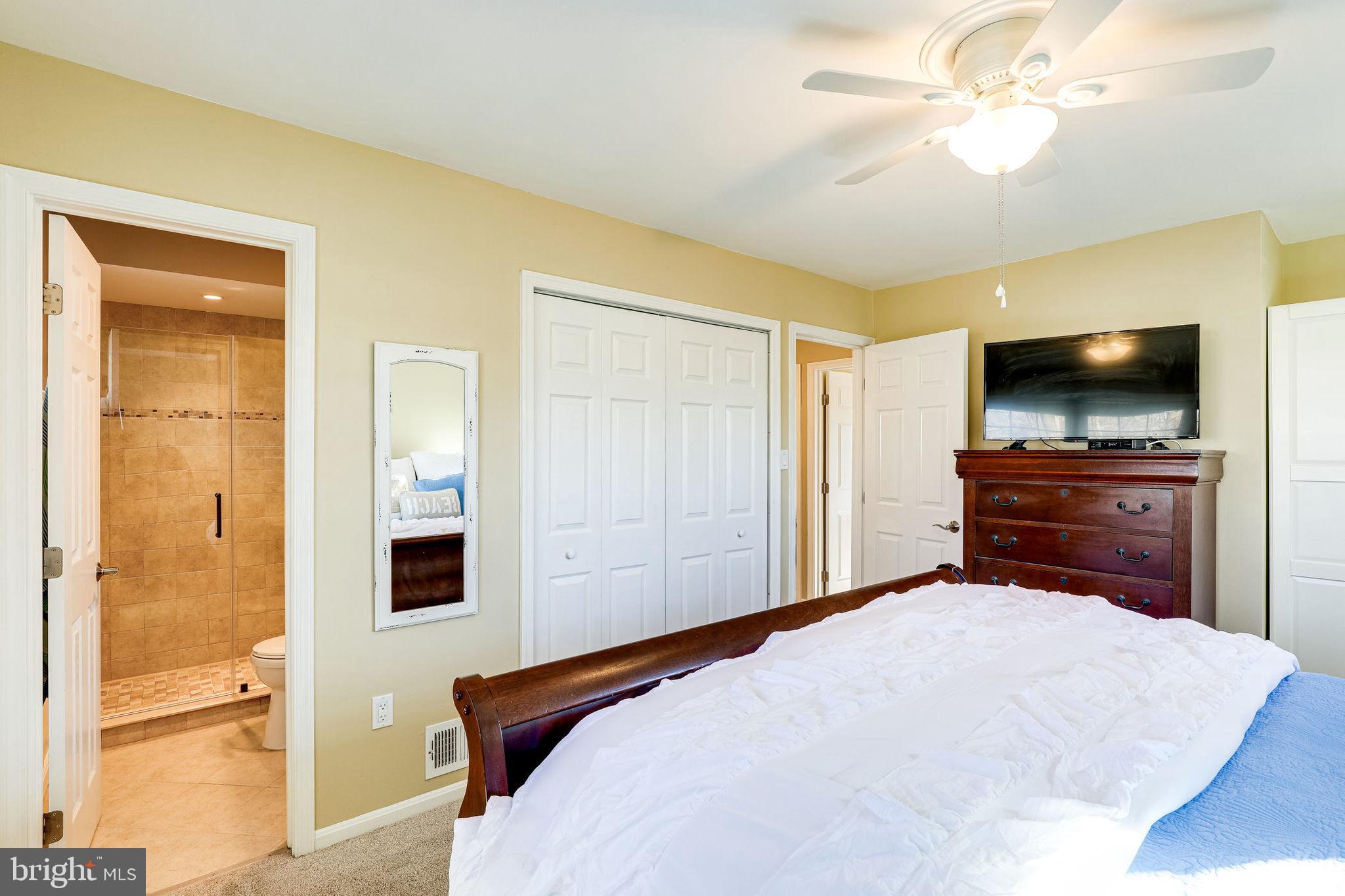 6917 Vancouver Road Springfield, VA 22152 - Photo 28 of 42 MASTER BEDROOM