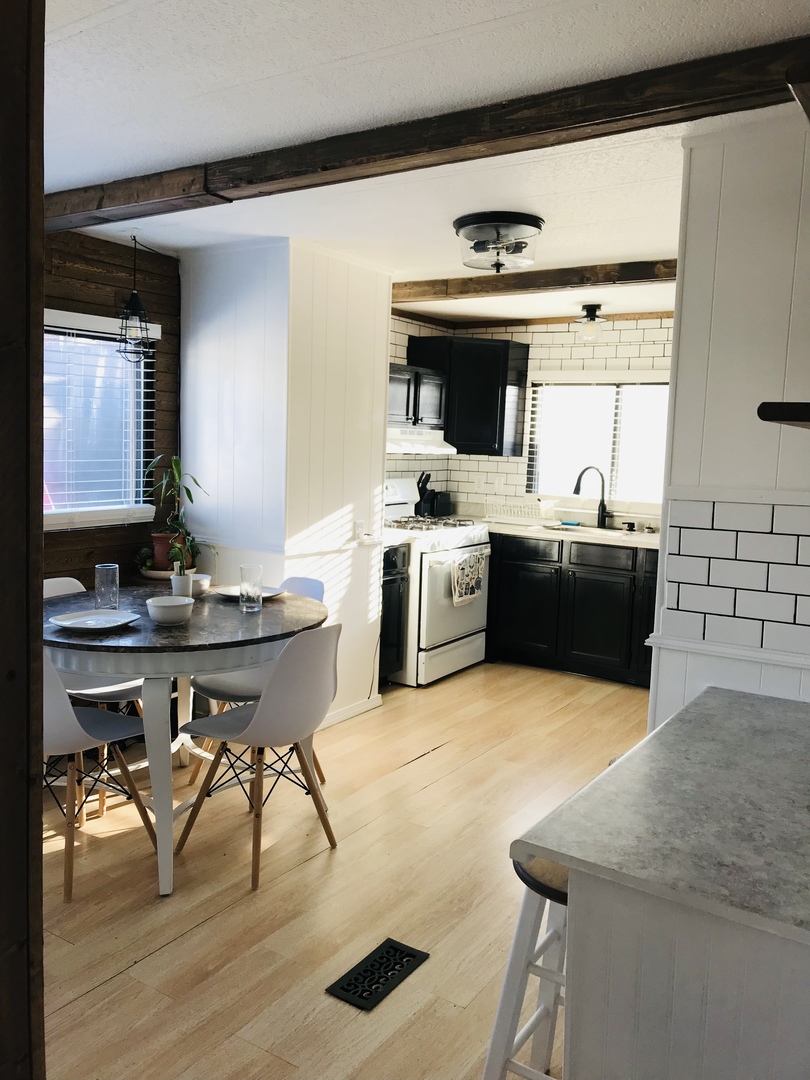 240 Whitney Road, Unit 9 Lake Zurich, IL 60047 - Photo 8 of 22 Gallery Image 8