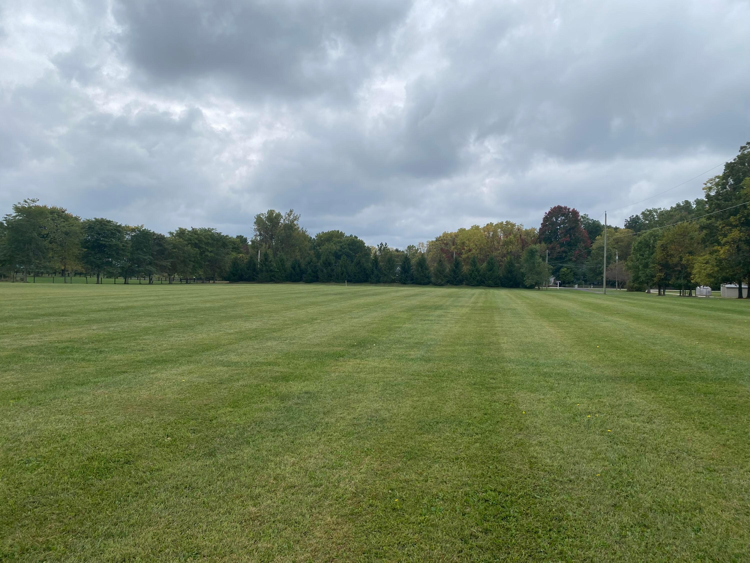 6859 Dustin Road Galena, OH 43021 - Photo 3 of 3 .