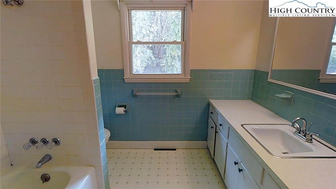 251 Lynn Hill Road Boone, NC 28607 - Photo 17 of 25 Gallery Image 17