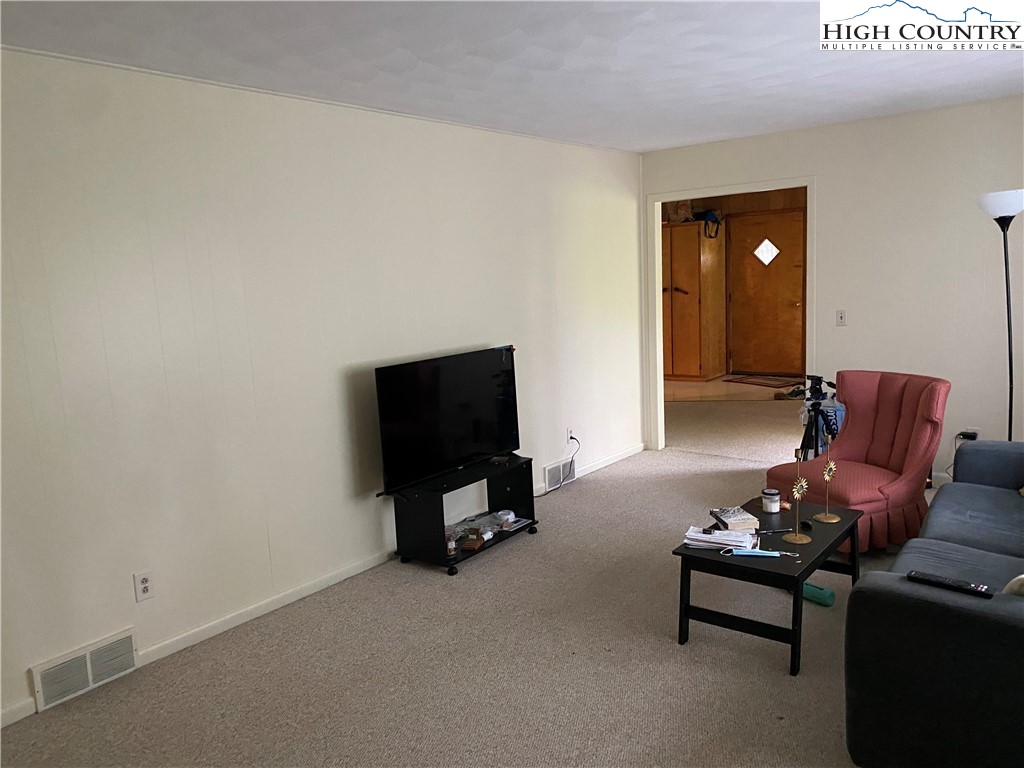 251 Lynn Hill Road Boone, NC 28607 - Photo 8 of 25 Gallery Image 8