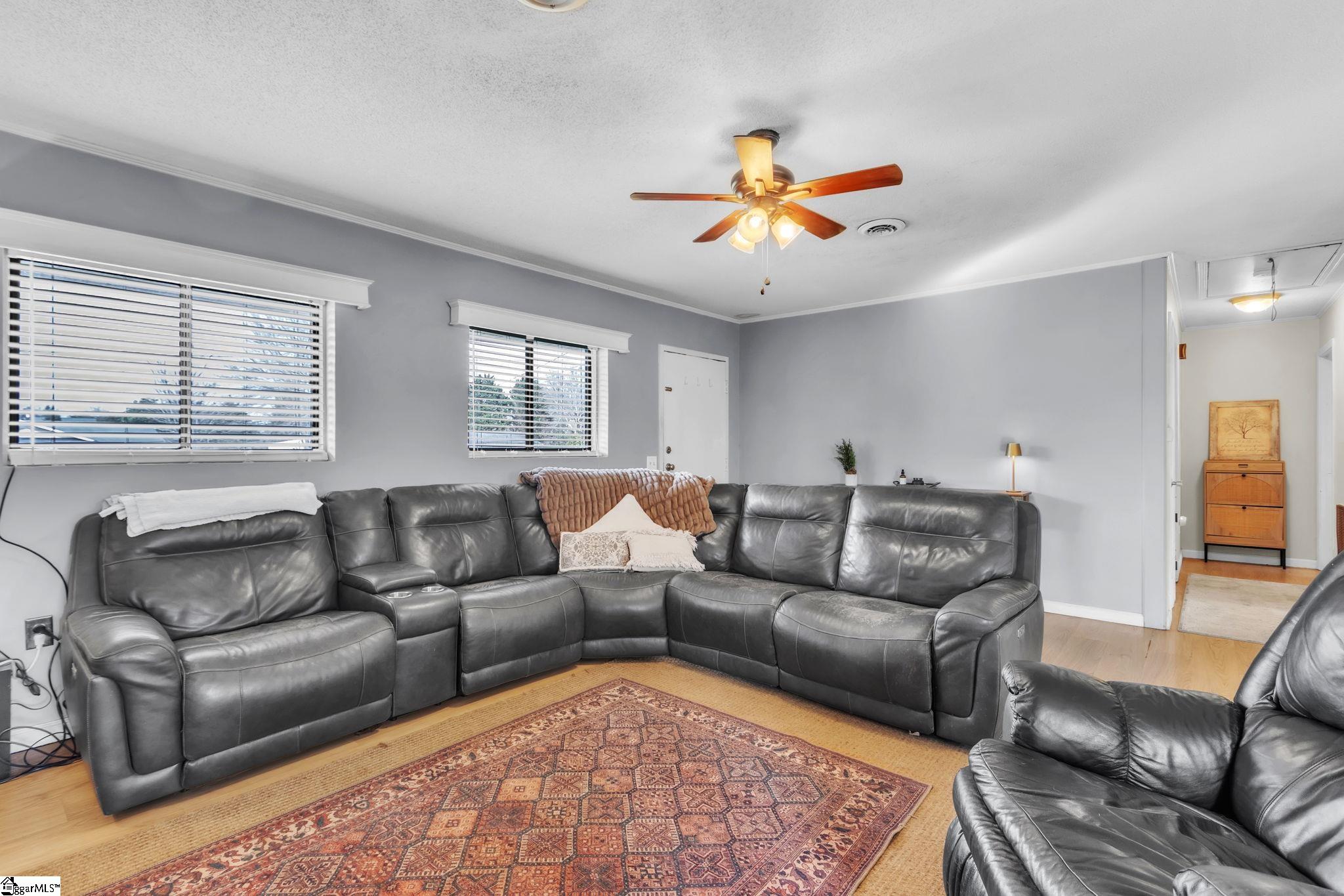 139 Louise Drive Pendleton, SC 29670 - Photo 5 of 26