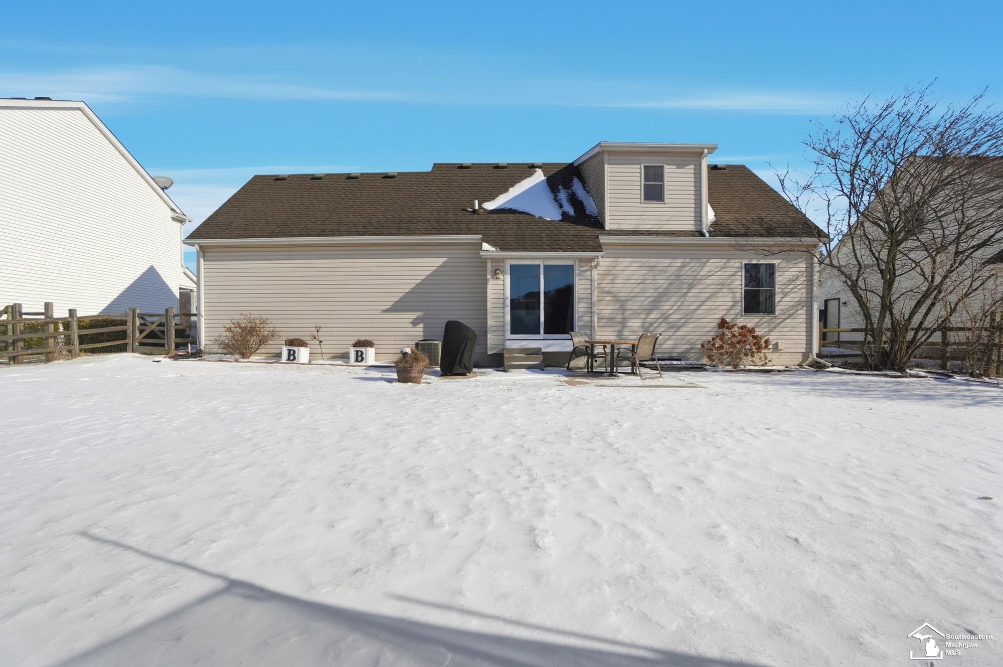 9161 Cedar Ridge Lane Temperance, MI 48182 - Photo 39 of 42 50197570-b5bdc205-abf0-4177-bdb9-f29daeaeac7e.JPG