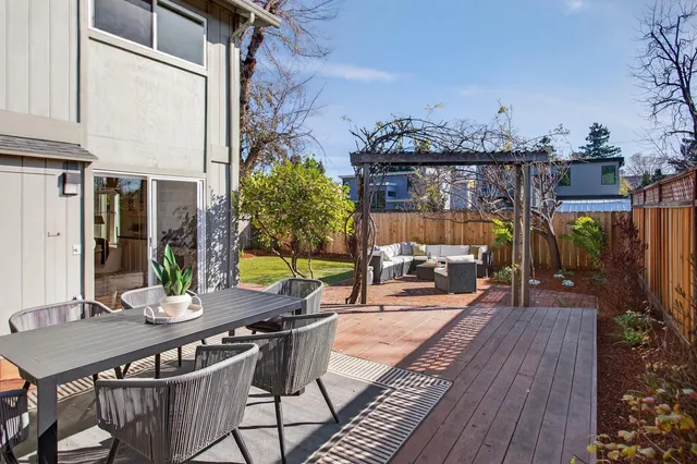 $998,000 | 83 Devonshire Avenue, Unit 7, Mountain View, CA 94043