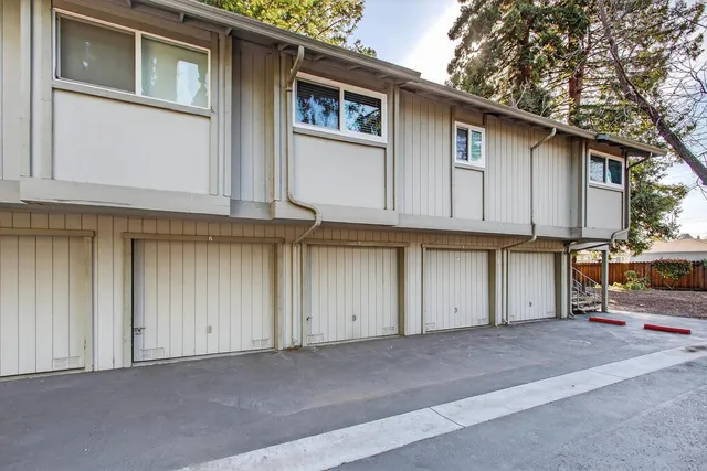 $998,000 | 83 Devonshire Avenue, Unit 7, Mountain View, CA 94043