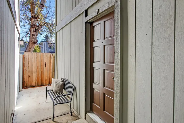 $998,000 | 83 Devonshire Avenue, Unit 7, Mountain View, CA 94043