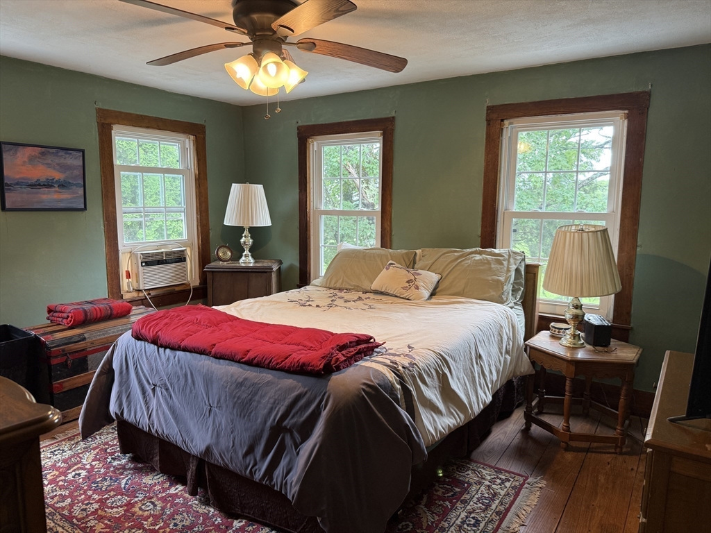 134 Barker Hill Road Townsend, MA 01469 - Photo 23 of 37