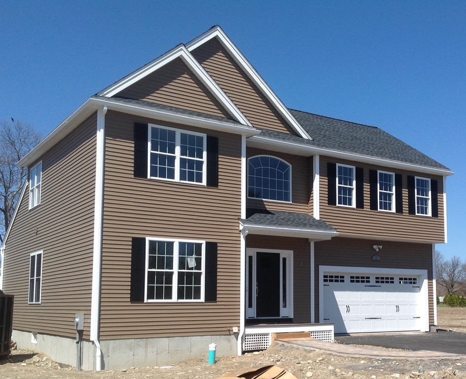 160 Edgell Road Framingham, MA 01701 - Photo 2 of 10 a front view of a house