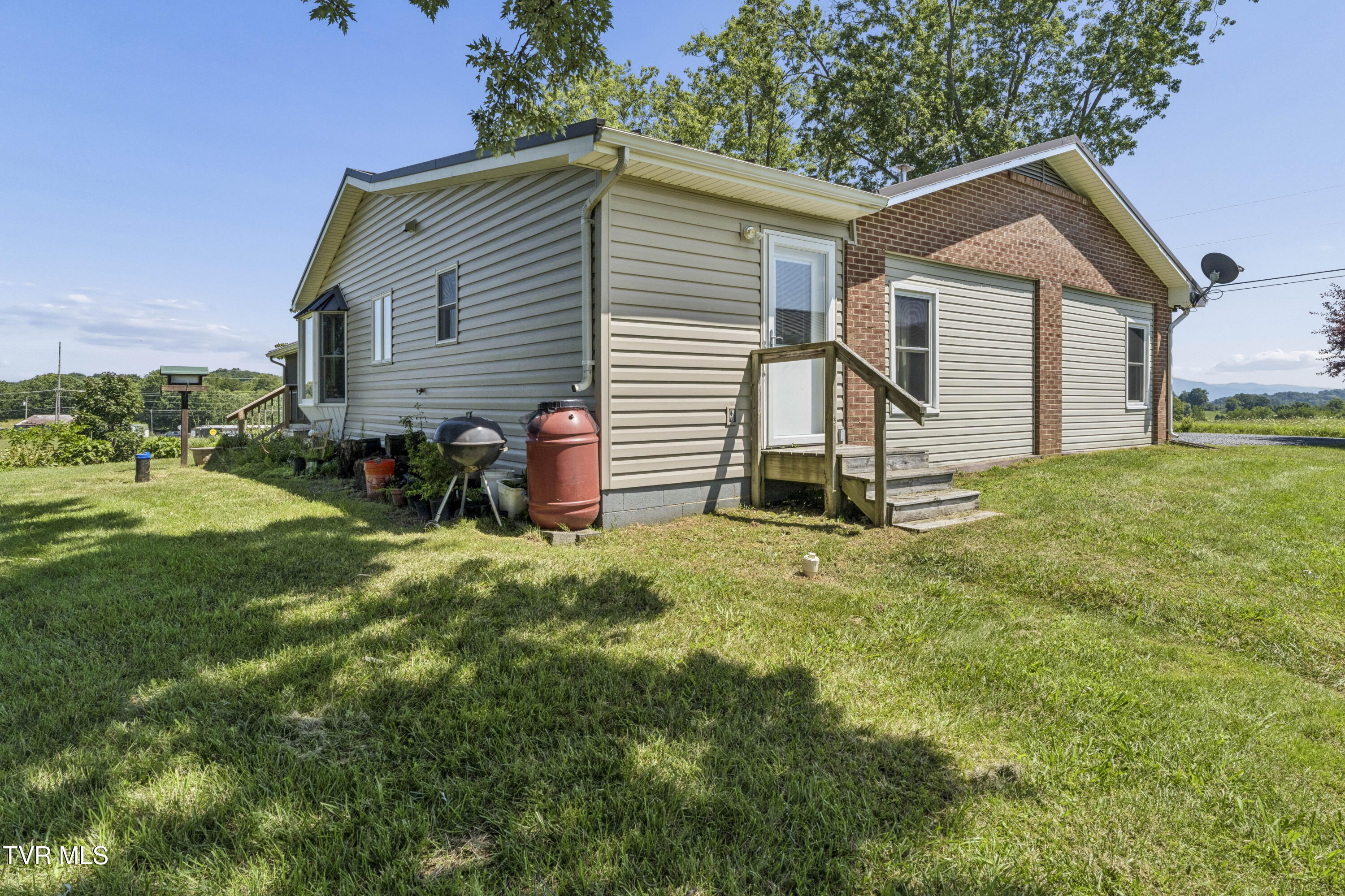 1655 Mary Lamons Road Afton, TN 37616 - Photo 41 of 58 Marylamons-44
