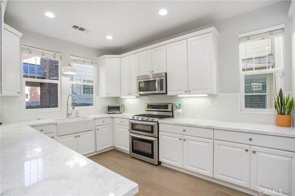 36 Rinehart Road Ladera Ranch, CA 92694 - Photo 6 of 42