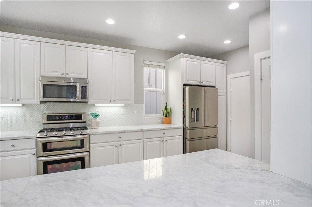 36 Rinehart Road Ladera Ranch, CA 92694 - Photo 7 of 42