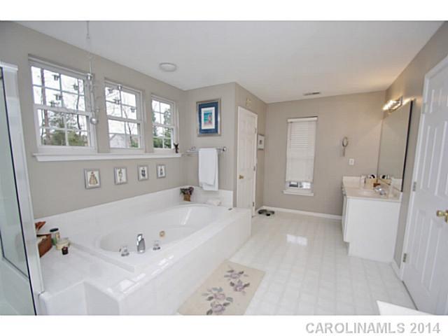 1037 Kilpatrick Lane Fort Mill, SC 29708 - Photo 10 of 16