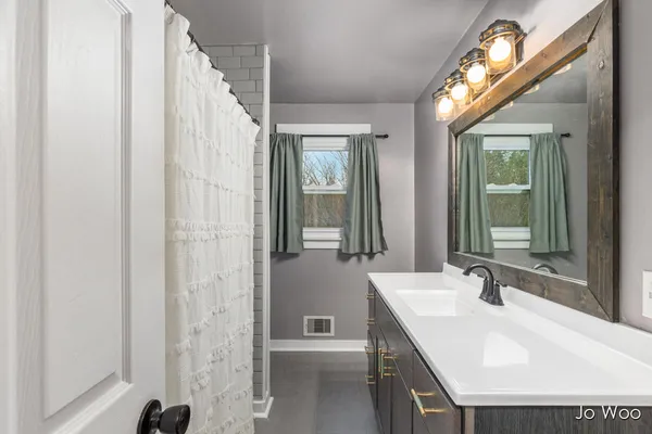 $424,900 | 9020 Warner Street, Allendale, MI 49401