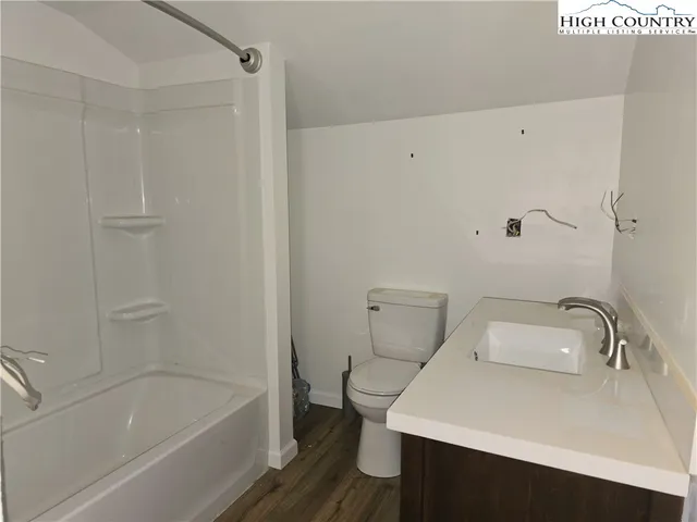 $369,900 | 325 Sawyers Road, Warrensville, NC 28693