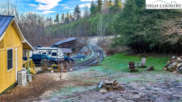 $325,000 | 325 Sawyers Road, Warrensville, NC 28693