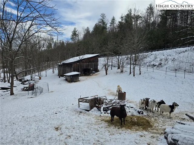 $369,900 | 325 Sawyers Road, Warrensville, NC 28693