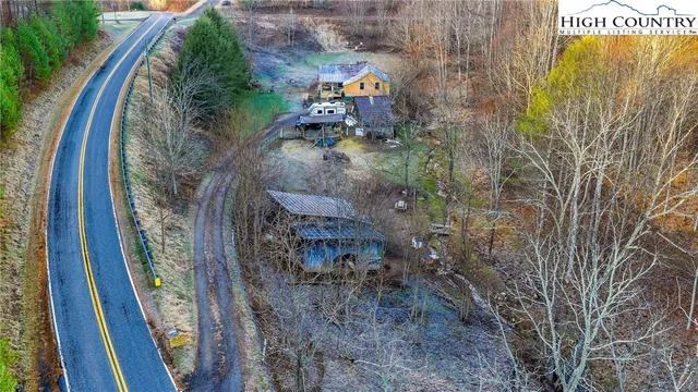 $369,900 | 325 Sawyers Road, Warrensville, NC 28693