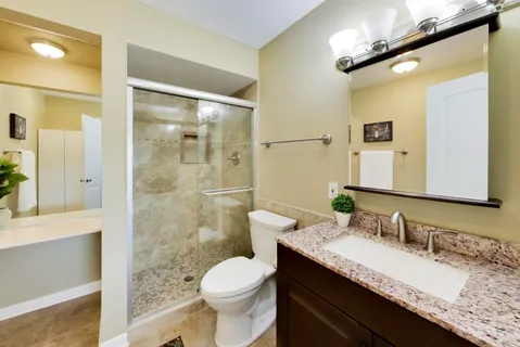 $269,000 | 201 Thames Parkway, Unit 3G, Park Ridge, IL 60068