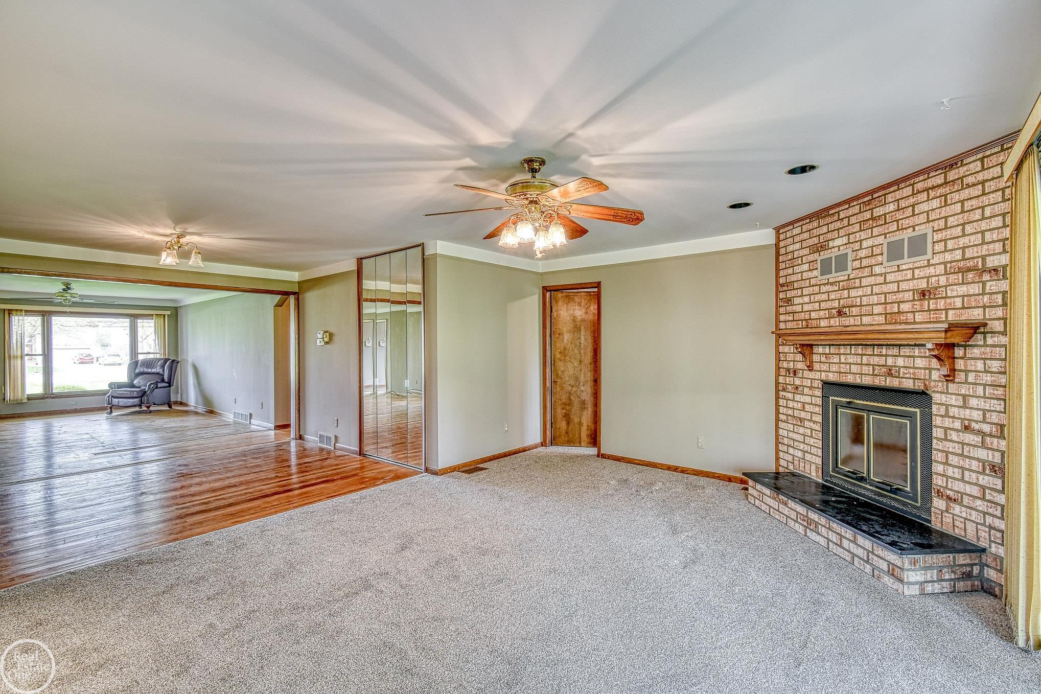 39460 Ryan Road Sterling Heights, MI 48310 - Photo 8 of 54 50106406-7.JPG