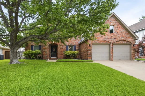 $629,000 | 5219 Shadow Glen Drive, Grapevine, TX 76051
