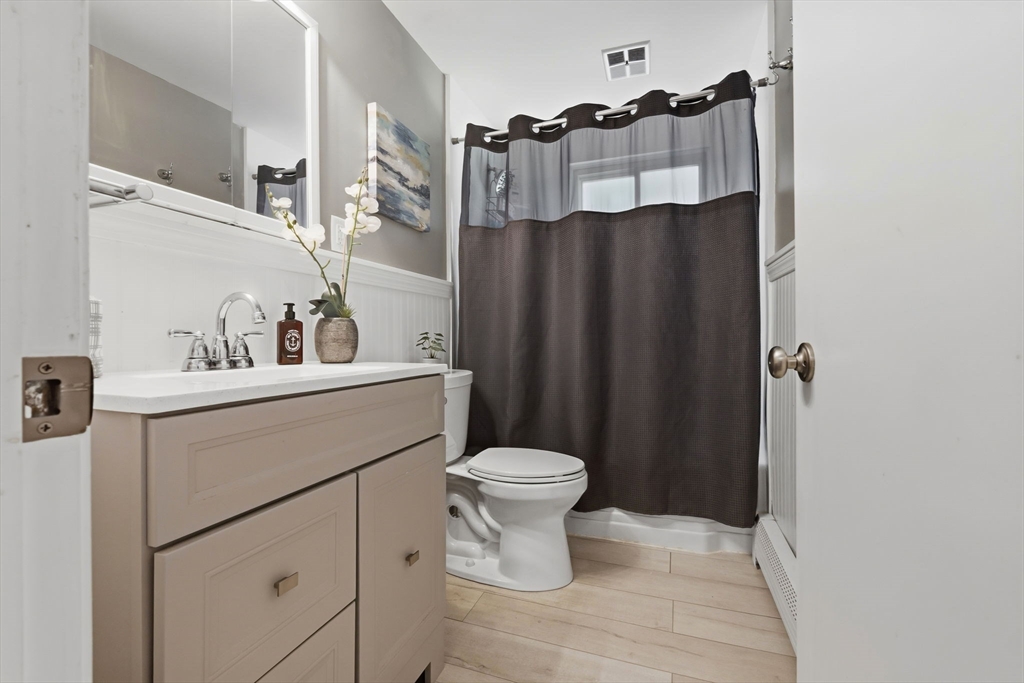 542 Trapelo Road Waltham, MA 02452 - Photo 30 of 42