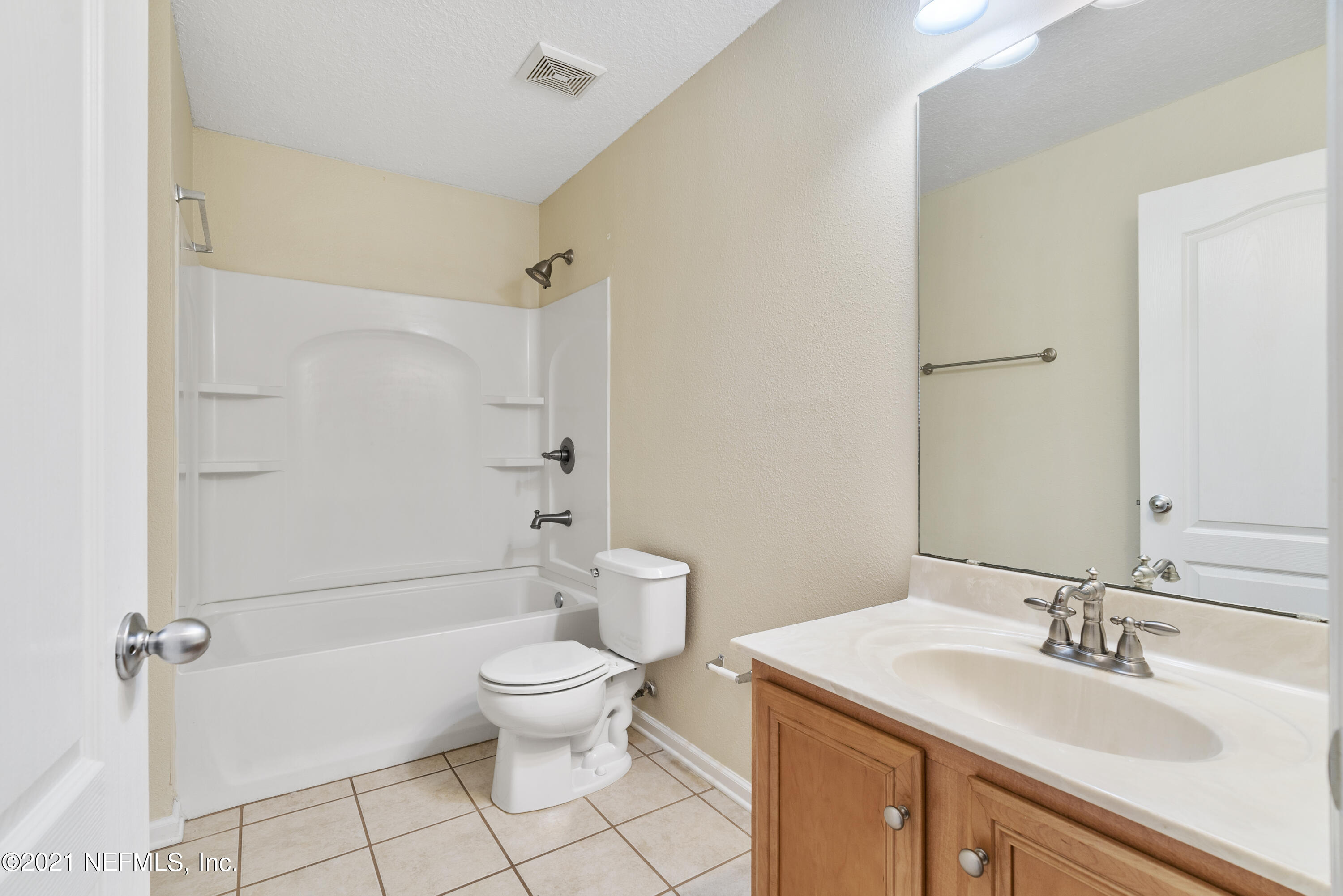 923 Morning Light Road Jacksonville, FL 32218 - Photo 3 of 28 DSC02735