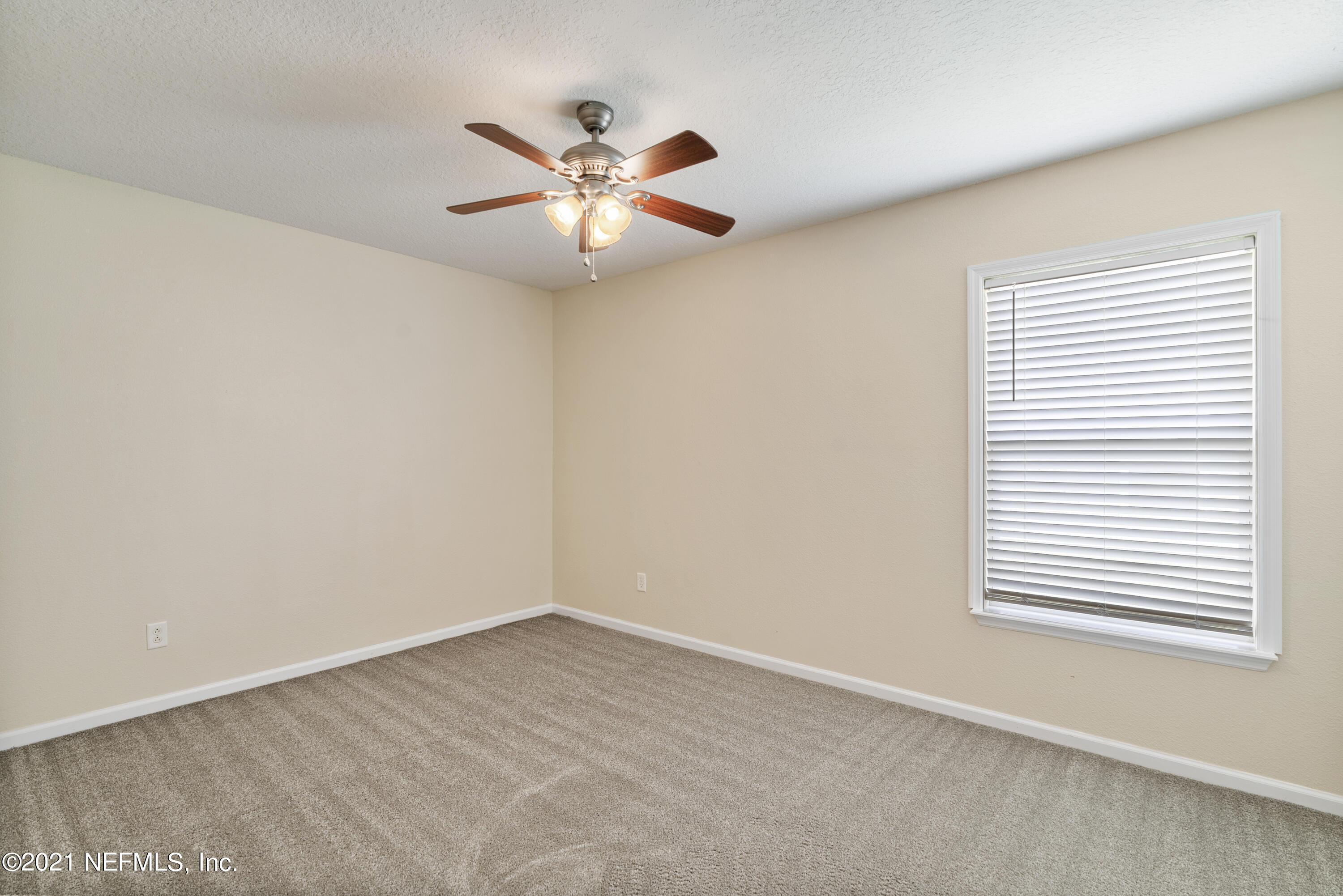 923 Morning Light Road Jacksonville, FL 32218 - Photo 4 of 28 DSC02744