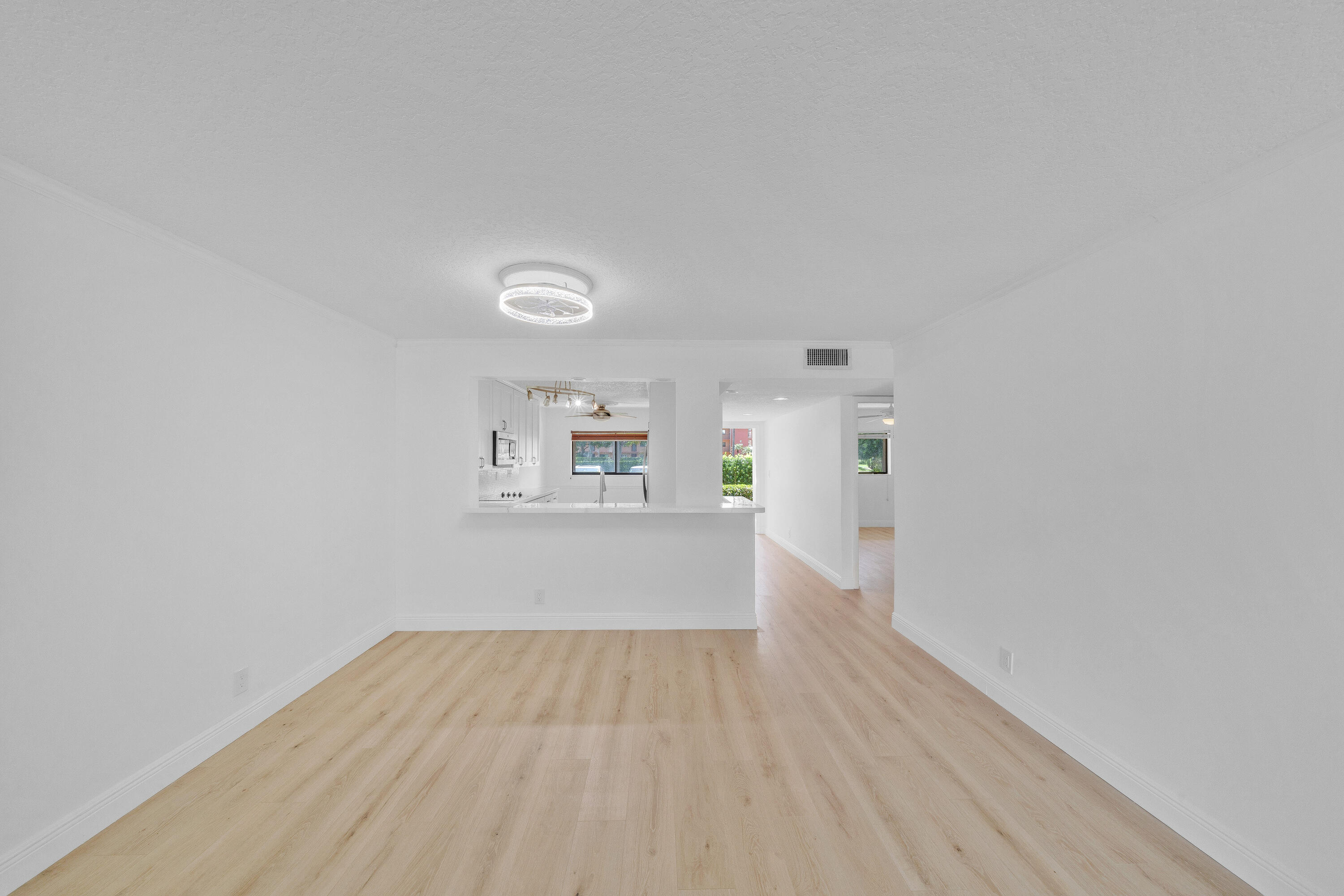 15075 Witney Road, Unit 108 Delray Beach, FL 33484 - Photo 35 of 76 15 Dining Area