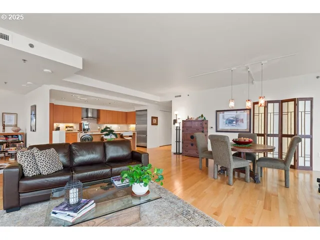 $995,000 | 1260 Northwest Naito Parkway, Unit 801B, Portland, OR 97209