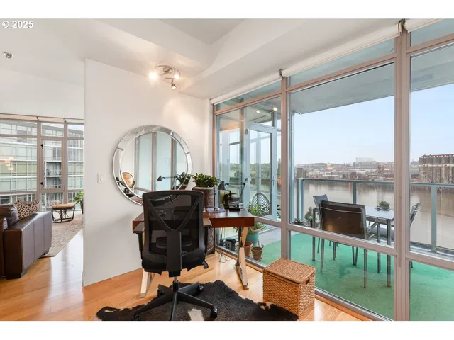 $995,000 | 1260 Northwest Naito Parkway, Unit 801B, Portland, OR 97209