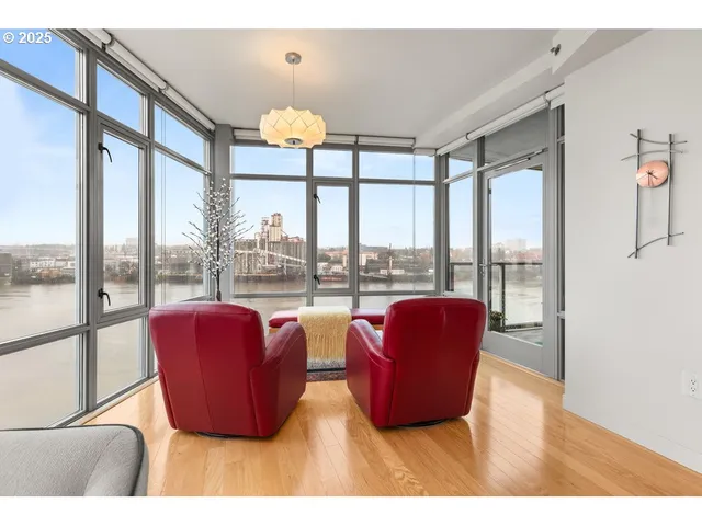 $995,000 | 1260 Northwest Naito Parkway, Unit 801B, Portland, OR 97209