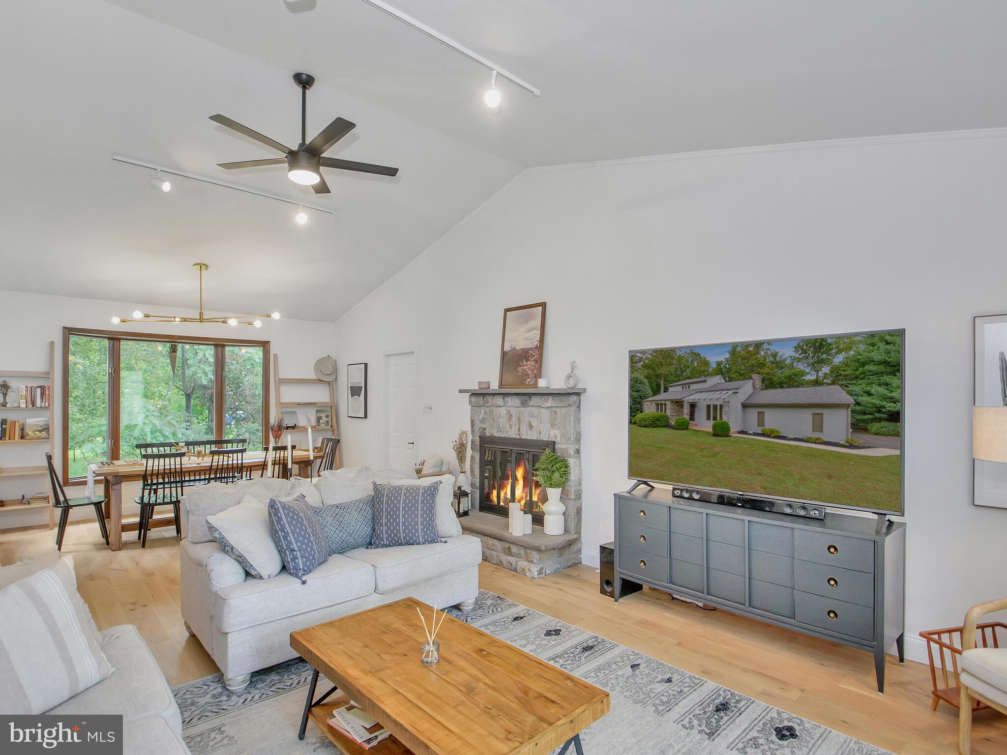 27 Carter Road Thornton, PA 19373 - Photo 4 of 28 Gallery Image 4