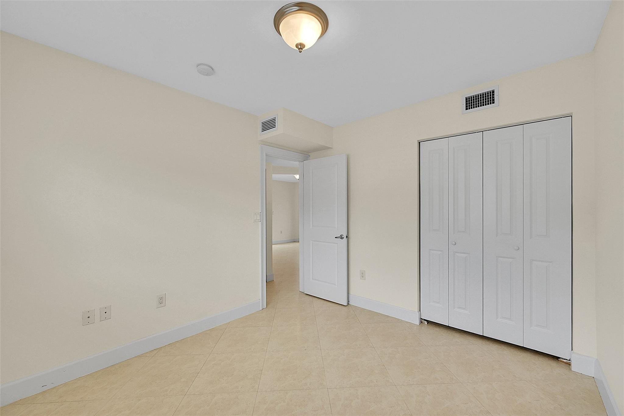 410 Southwest 15th Street, Unit 106 Pompano Beach, FL 33060 - Photo 14 of 18 Photo 14