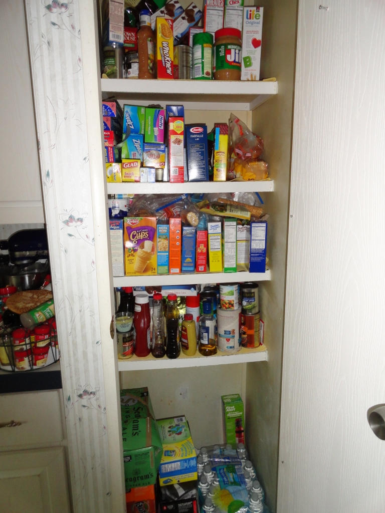 339 East Nursery Road Santa Rosa Beach, FL 32459 - Photo 10 of 32 a room with lots of books and a refrigerator