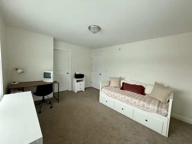 $3,000 | 28 Waterford Drive, Raymond, NH 03077