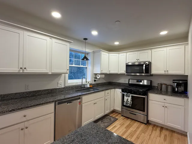 $3,000 | 28 Waterford Drive, Raymond, NH 03077