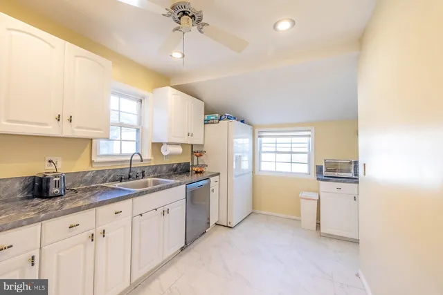 $350,000 | 2803 Broadway Avenue, Hatboro, PA 19040