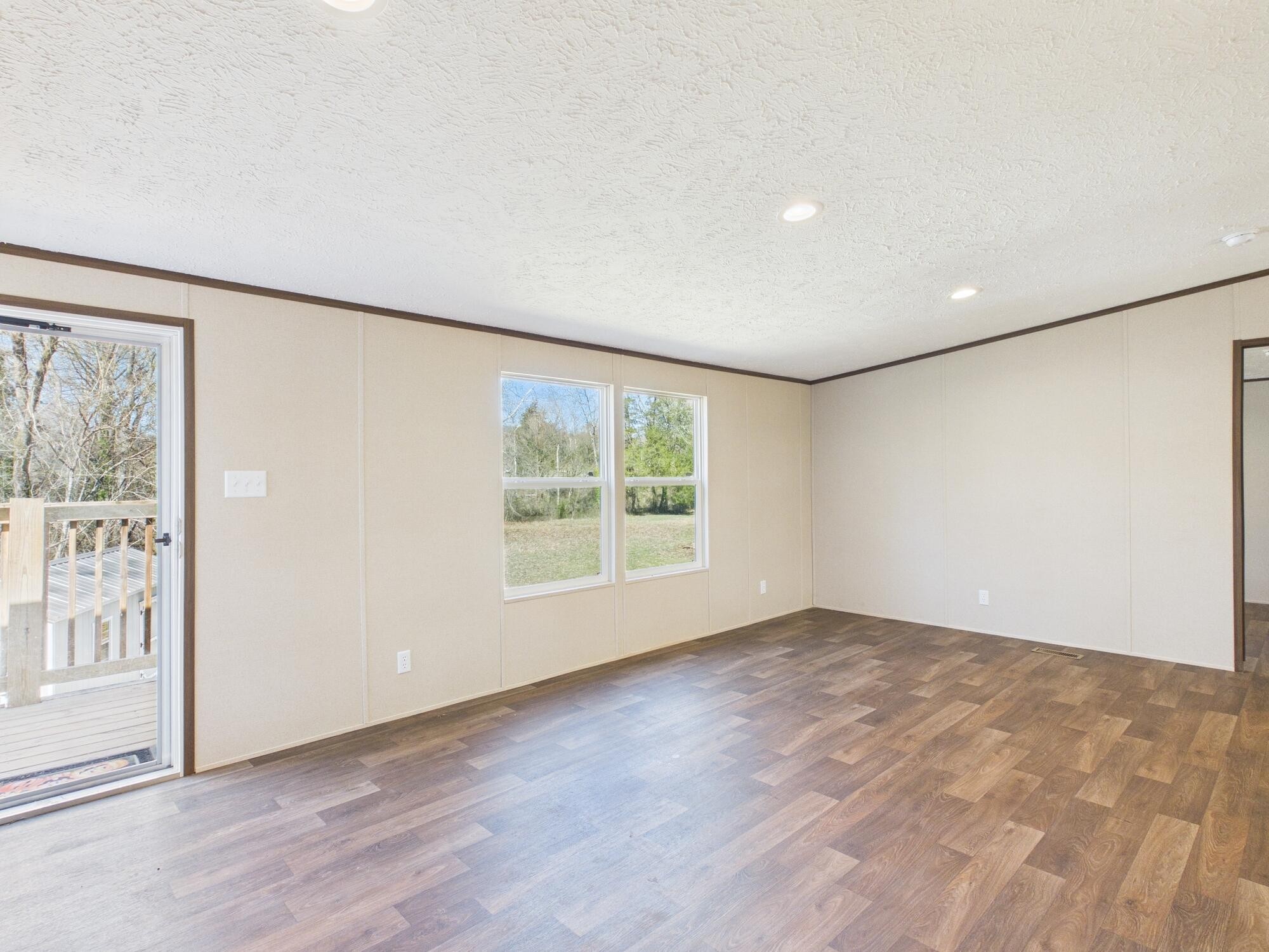 736 Mahoney Road Oliver Springs, TN 37840 - Photo 8 of 53