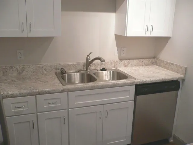 $1,700 | 9820 Park Ln Place, Dallas, TX 75220