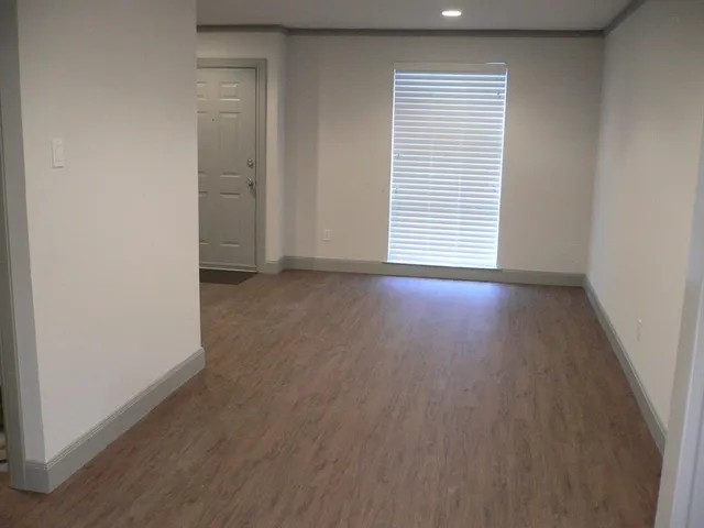 $1,700 | 9820 Park Ln Place, Dallas, TX 75220