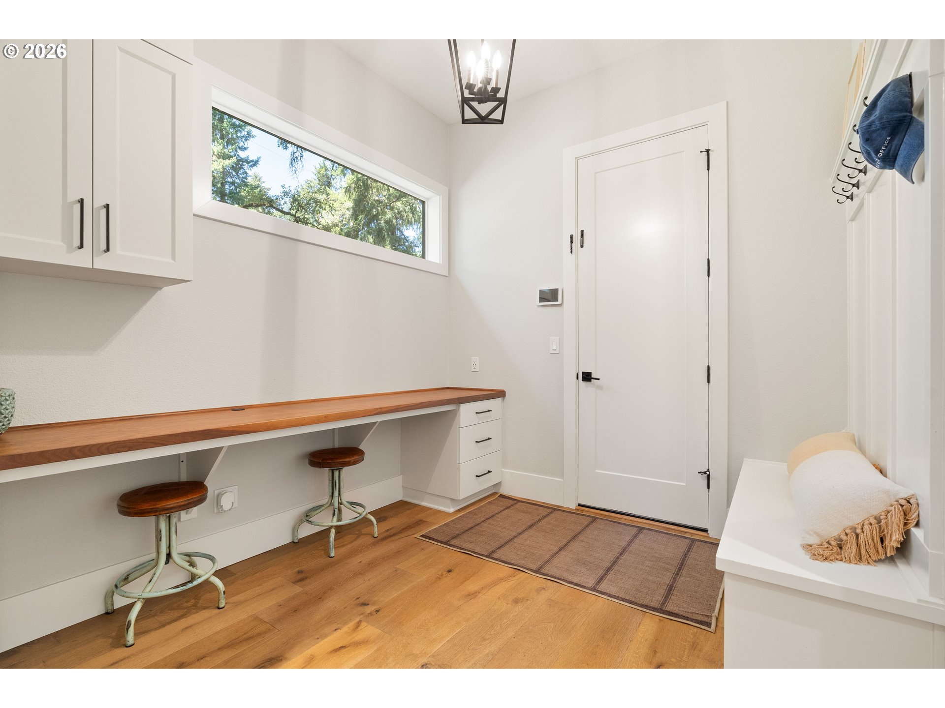 17484 Bryant Road Lake Oswego, OR 97035 - Photo 15 of 48 Gallery Image 15