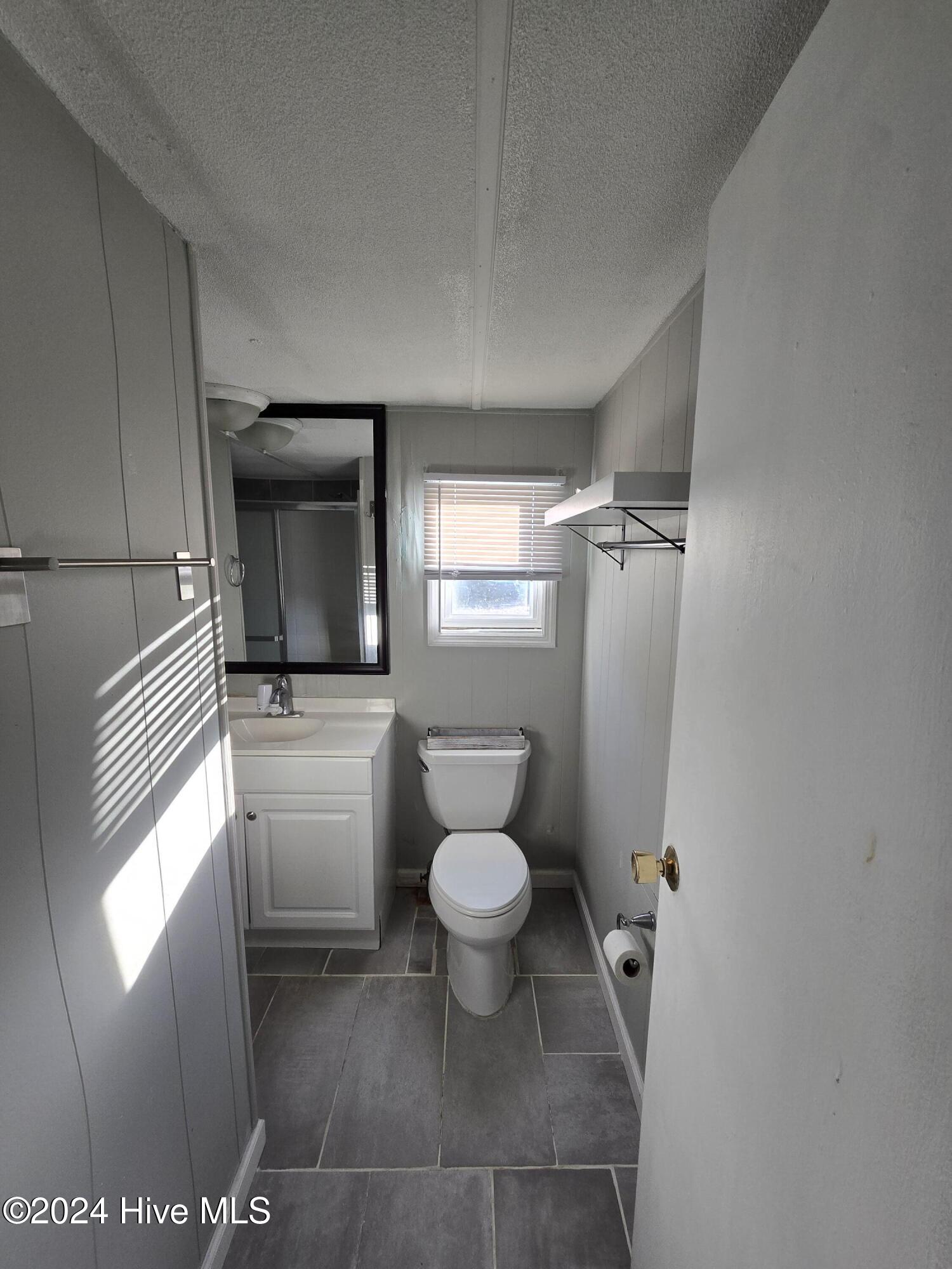 111 Boyle Drive Hampstead, NC 28443 - Photo 13 of 23 Bathroom